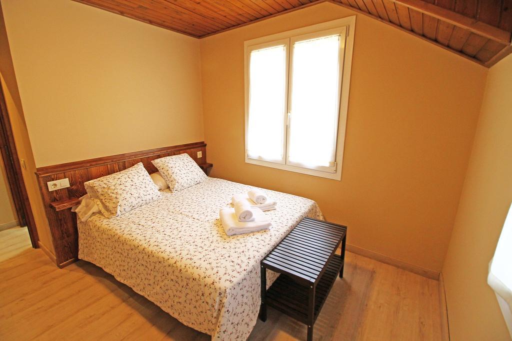 Apartamentos Snoe Mont Romies Salardu Exterior photo